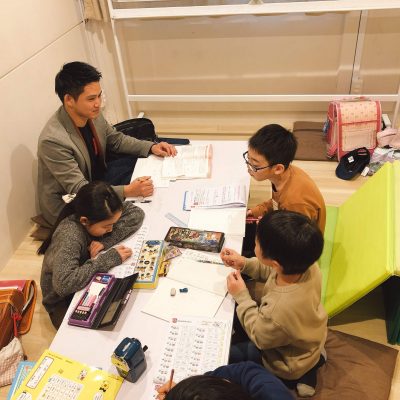 数学塾と算数教室です。苦手な子を専門とした個別指導塾で不登校の生徒にも対応しています。福岡市南区で開催している算数数学塾です。